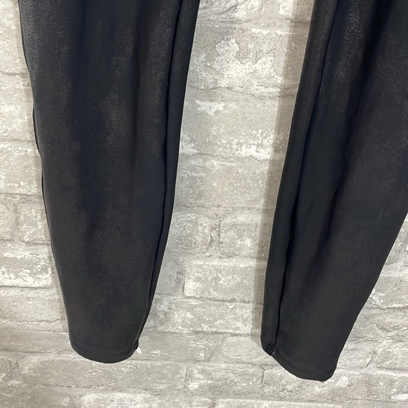 Spanx Faux Leather Leggings Black High Waist Compression - Picture 3 of 6